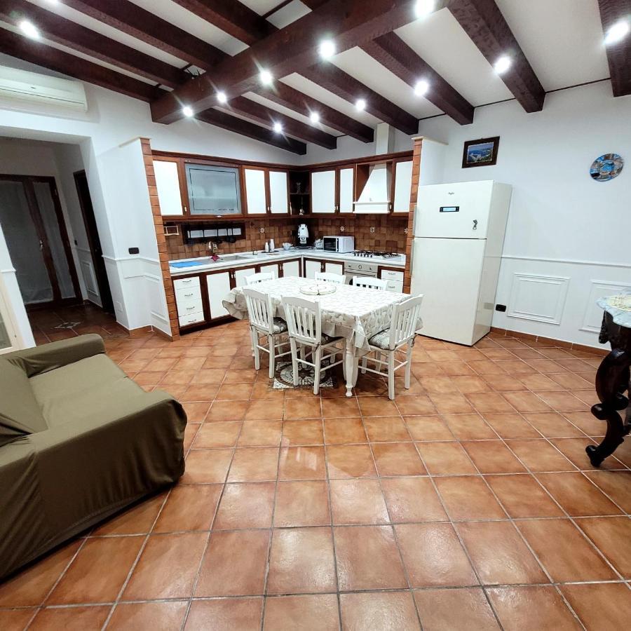 Perry Home Naples Extérieur photo